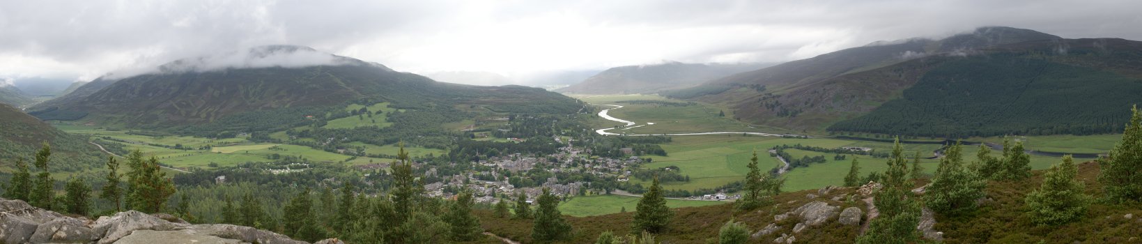 Looking East onto Braemar Looking East onto Braemar