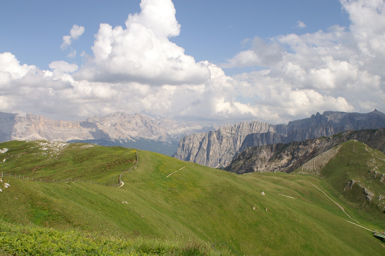 East from Zendleser Kofel East from Zendleser Kofel