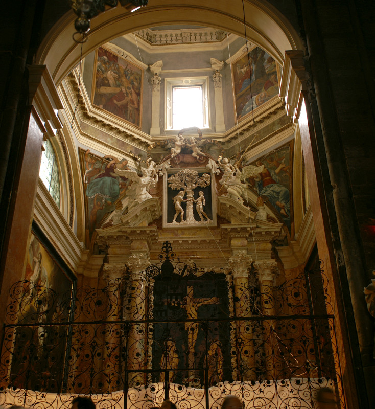 A colourful side-chapel A colourful side-chapel